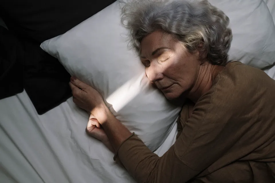 How to Calm Dementia Patients at Night? (Solved)
