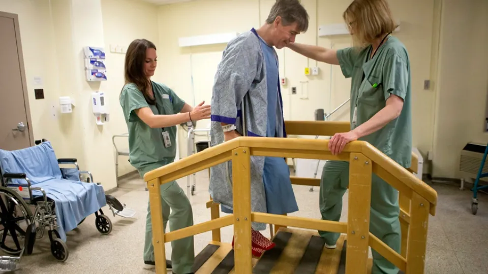 After Hip Replacement: How Long Can I Walk Unaided?