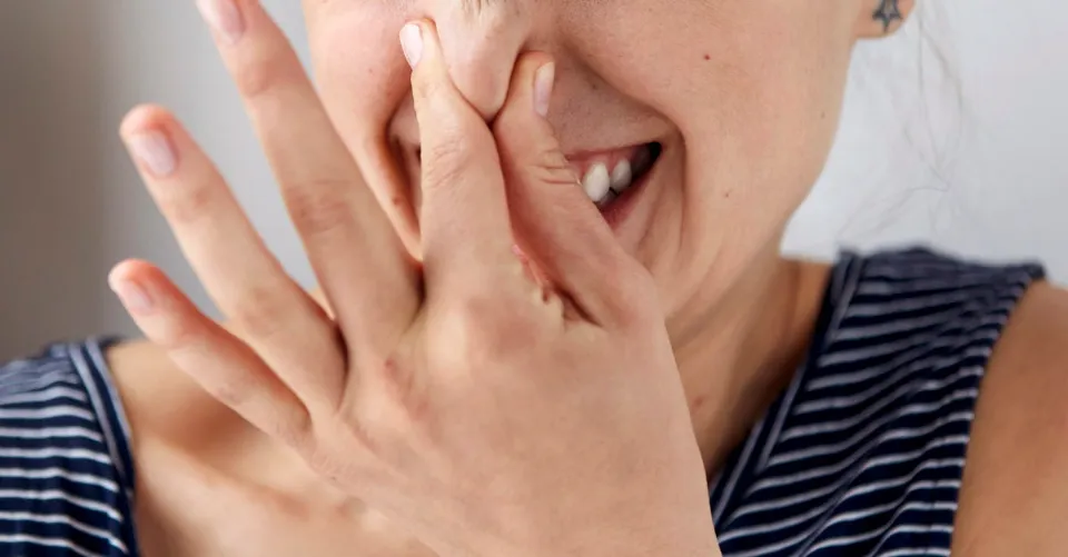 How to Treat Bad Breath Caused by Throat Mucus? 5 Tips